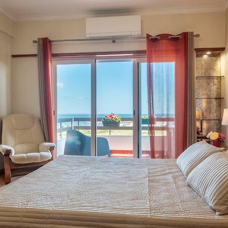 Апартаменти Window To The Sea Оейраш Екстер'єр фото