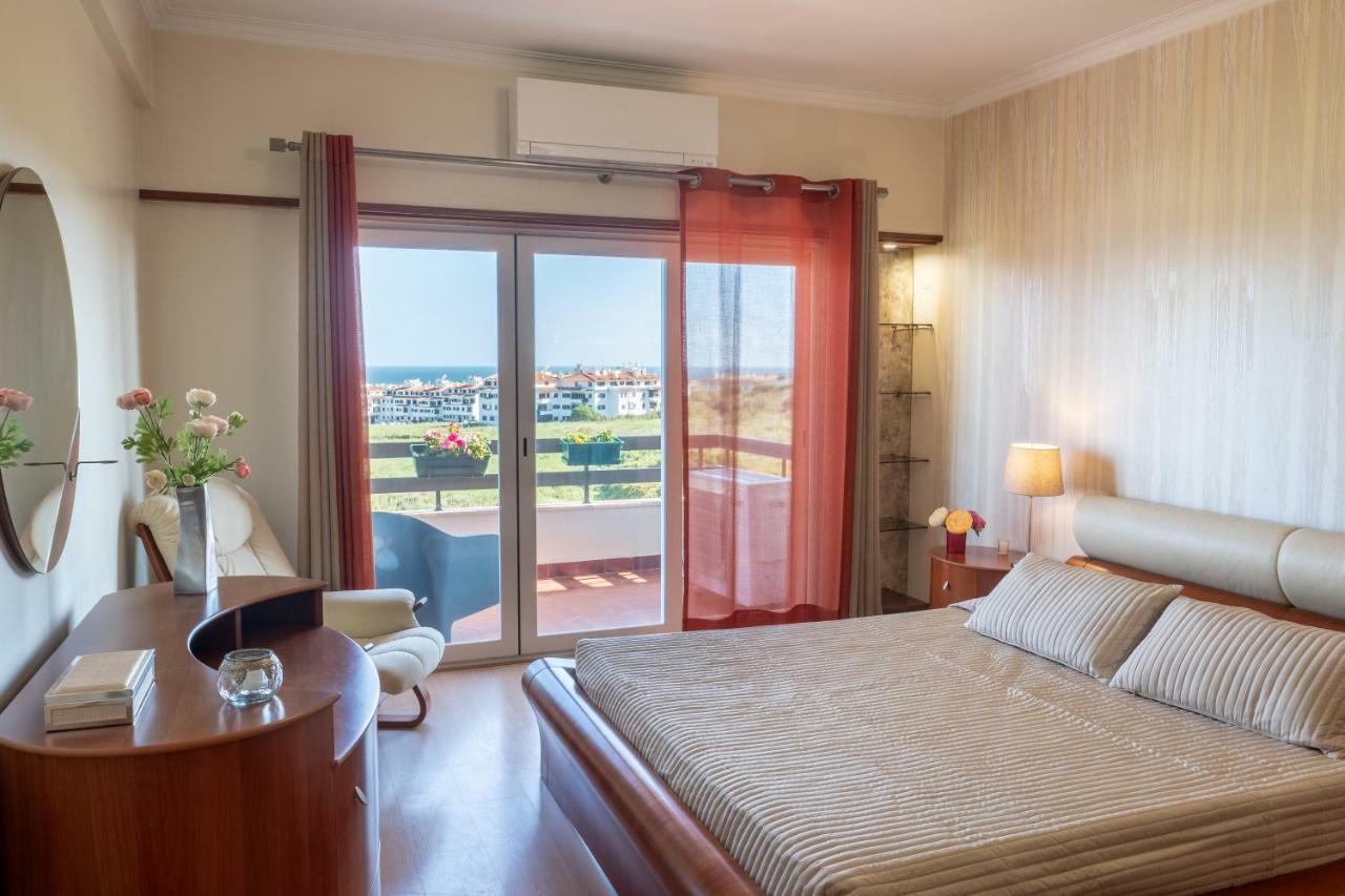 Апартаменти Window To The Sea Оейраш Екстер'єр фото
